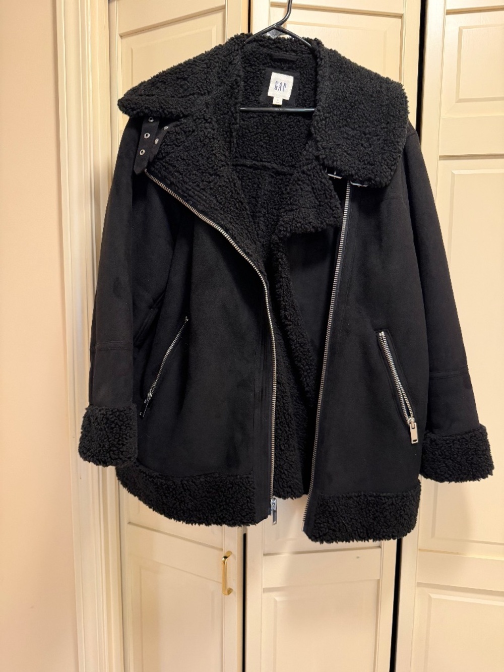 Gap XL suede Sherpa jacket in black